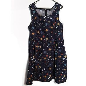 Retrolicious Solar System Dress 4x (fits like 3x)